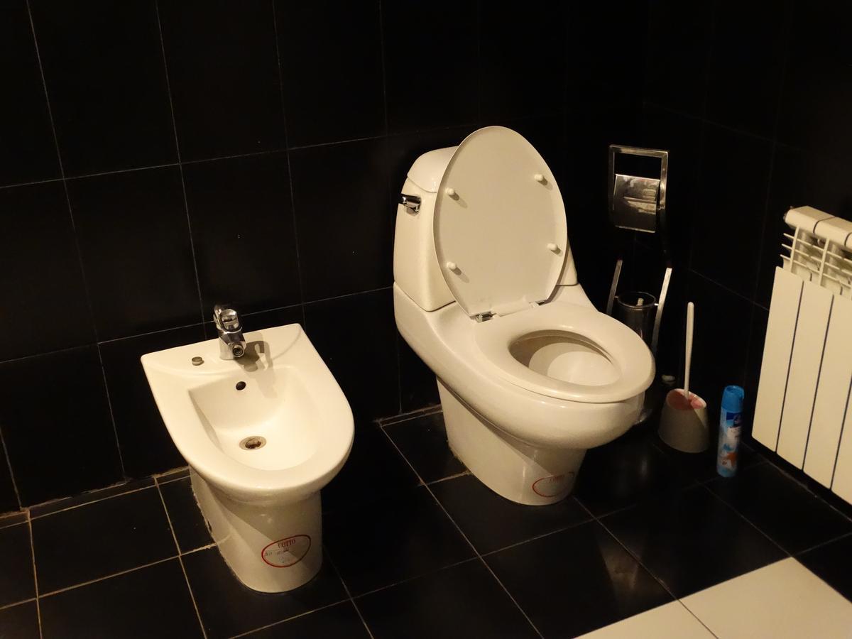 Destiny 1 Hostel Yerevan Bagian luar foto