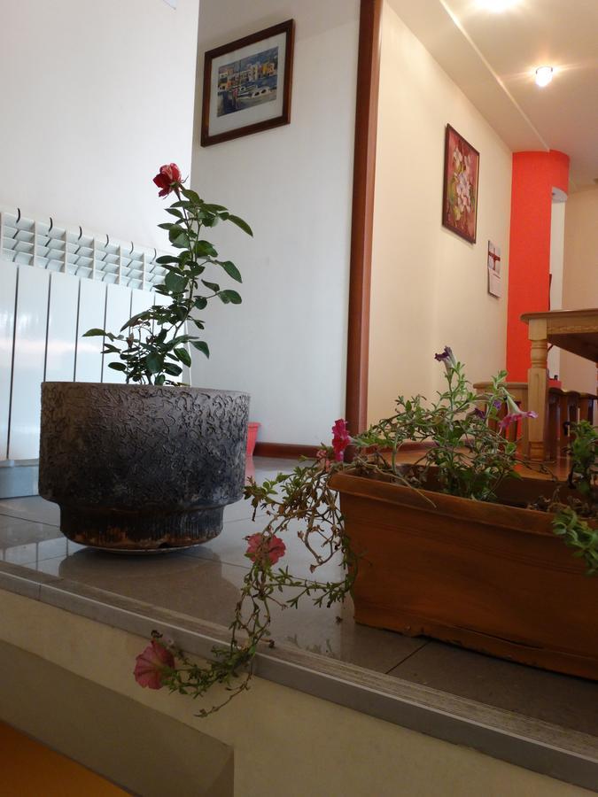 Destiny 1 Hostel Yerevan Bagian luar foto